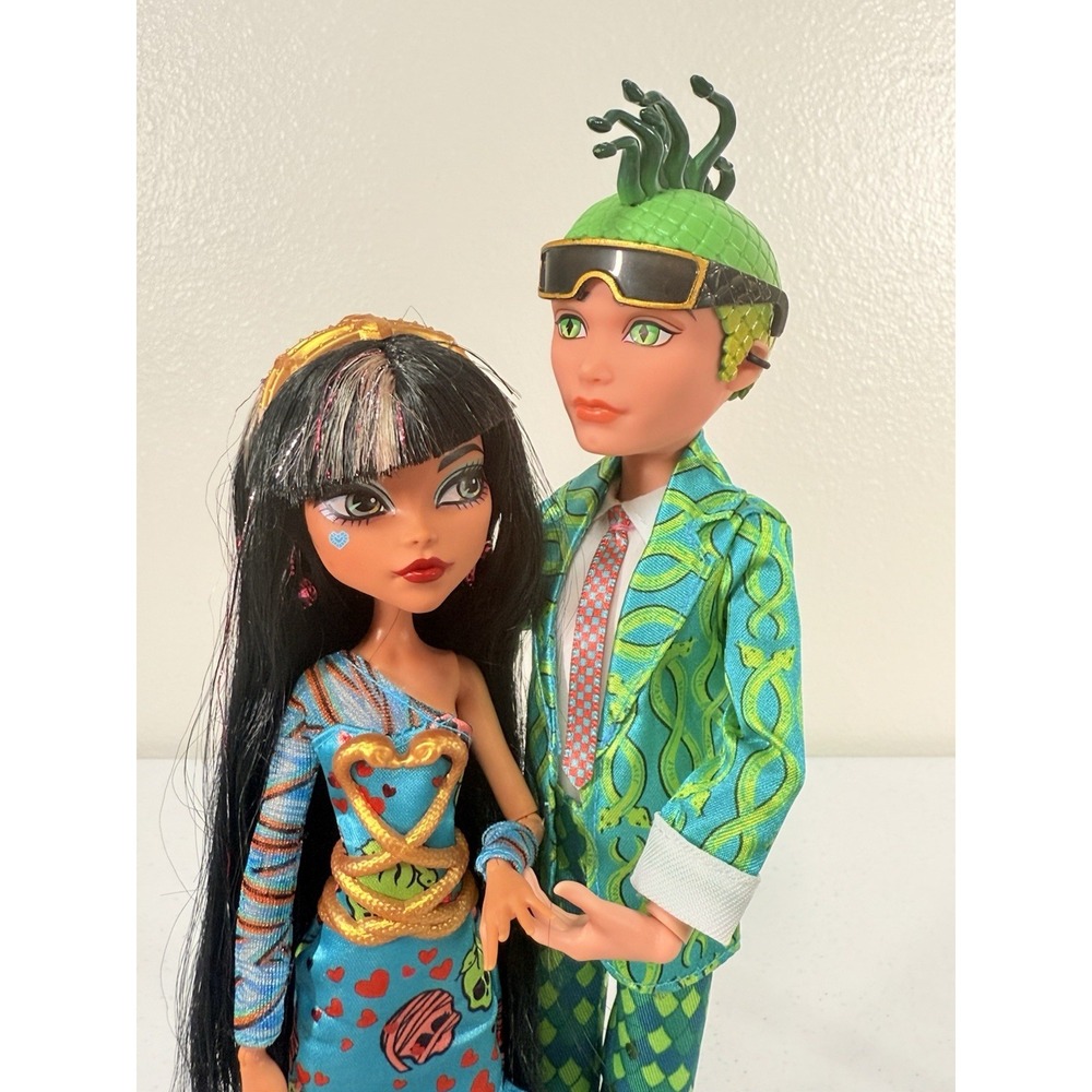 Monster High Howliday Love Cleo De Nile & Deuce Gorgon Doll Set One Shoe READ